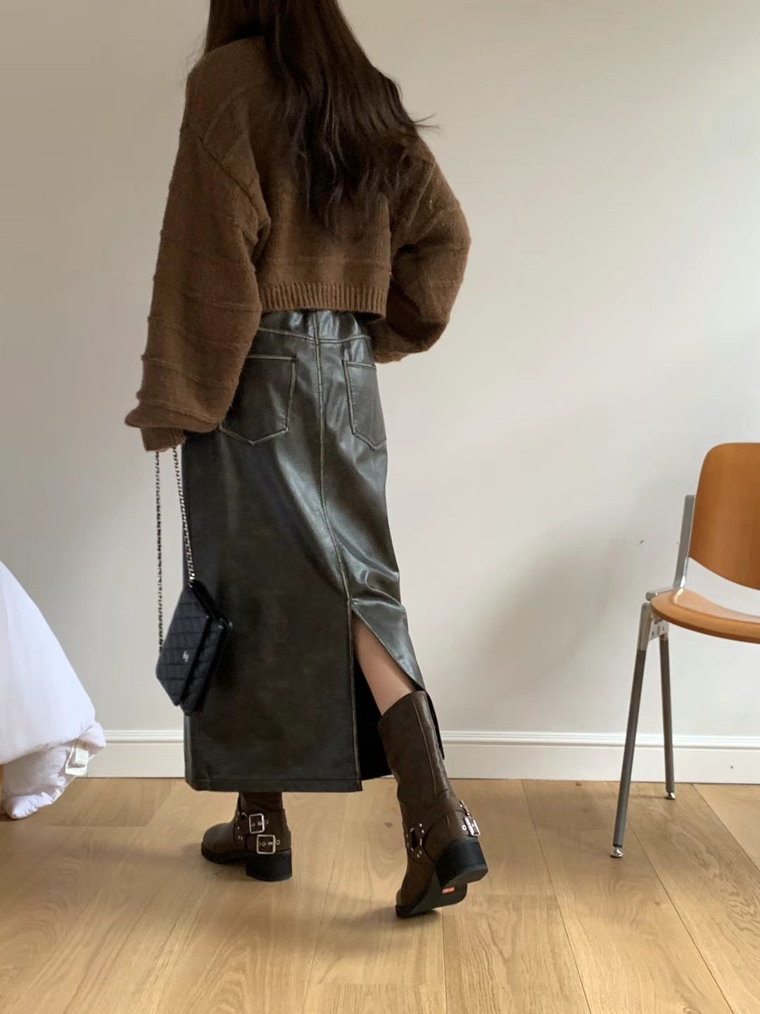 DISTRESS FAUX LEATHER SKIRT
