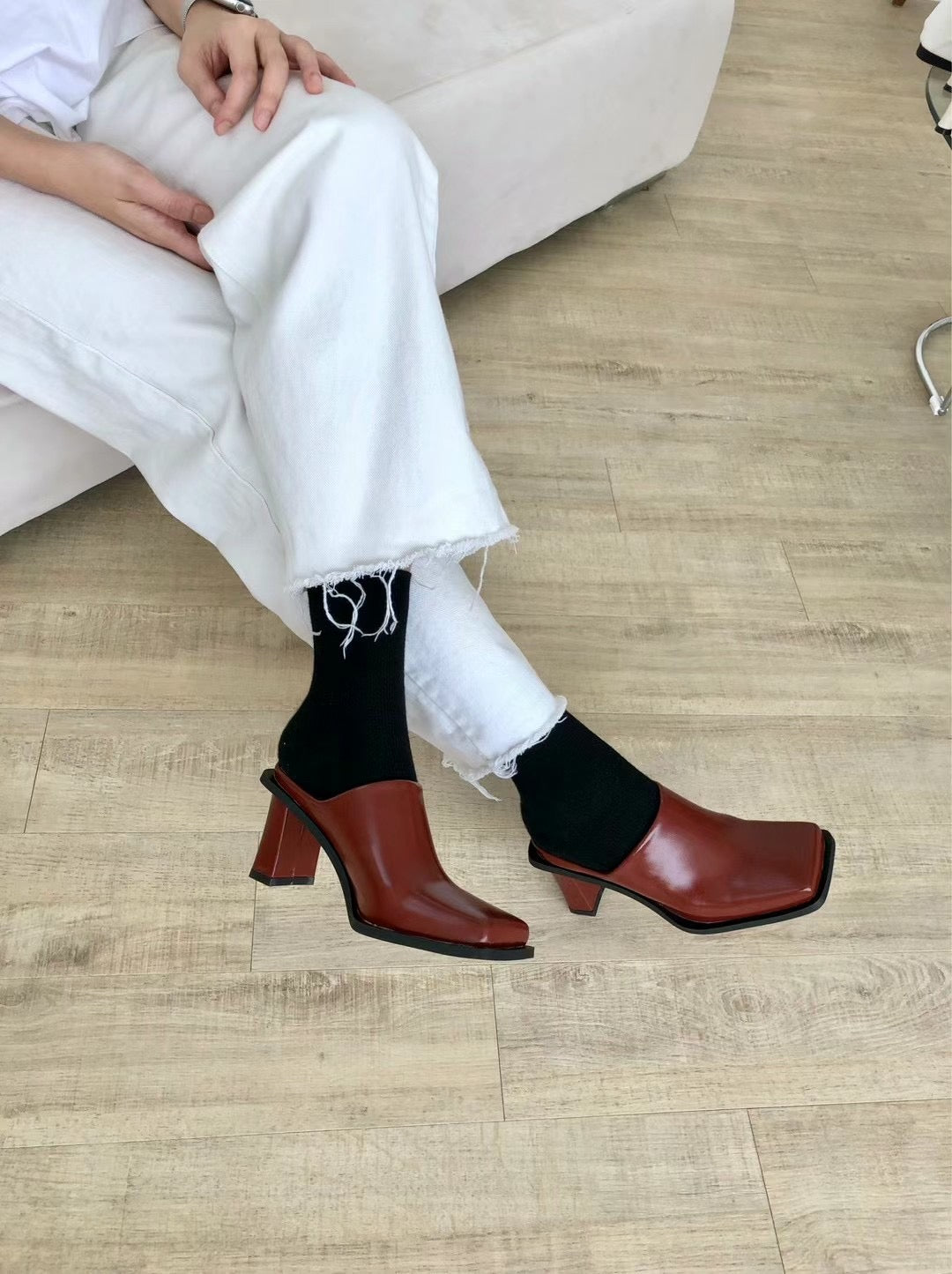 SQUARE TOED MULES