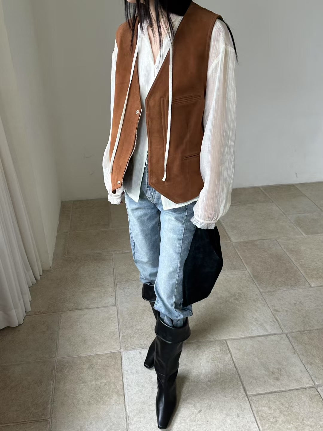 ZESTY OPEN NECK AIRY BLOUSE