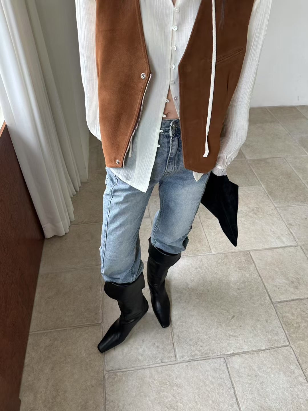 ZESTY OPEN NECK AIRY BLOUSE