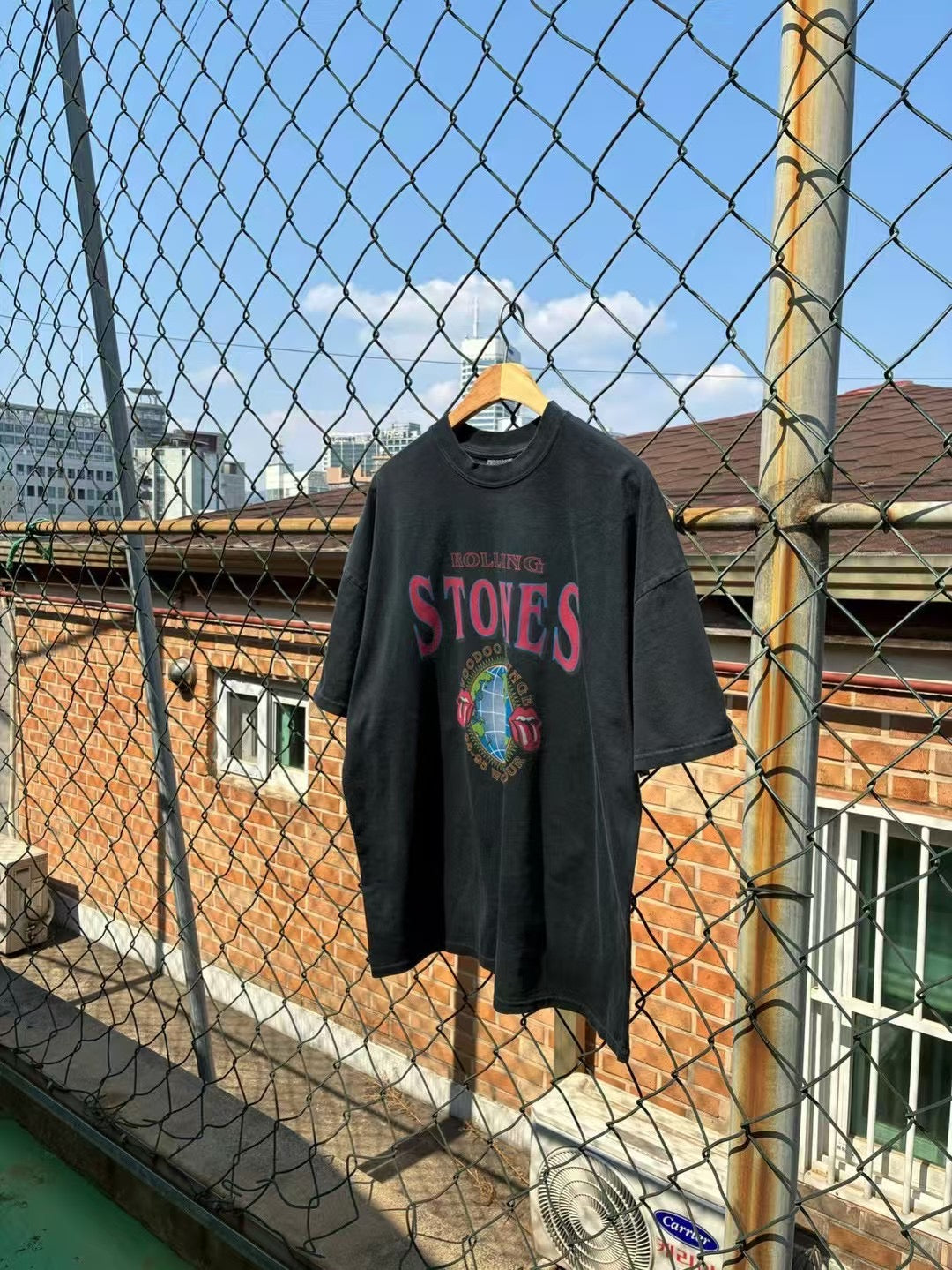 ROLLING STONE GLOBE TEE