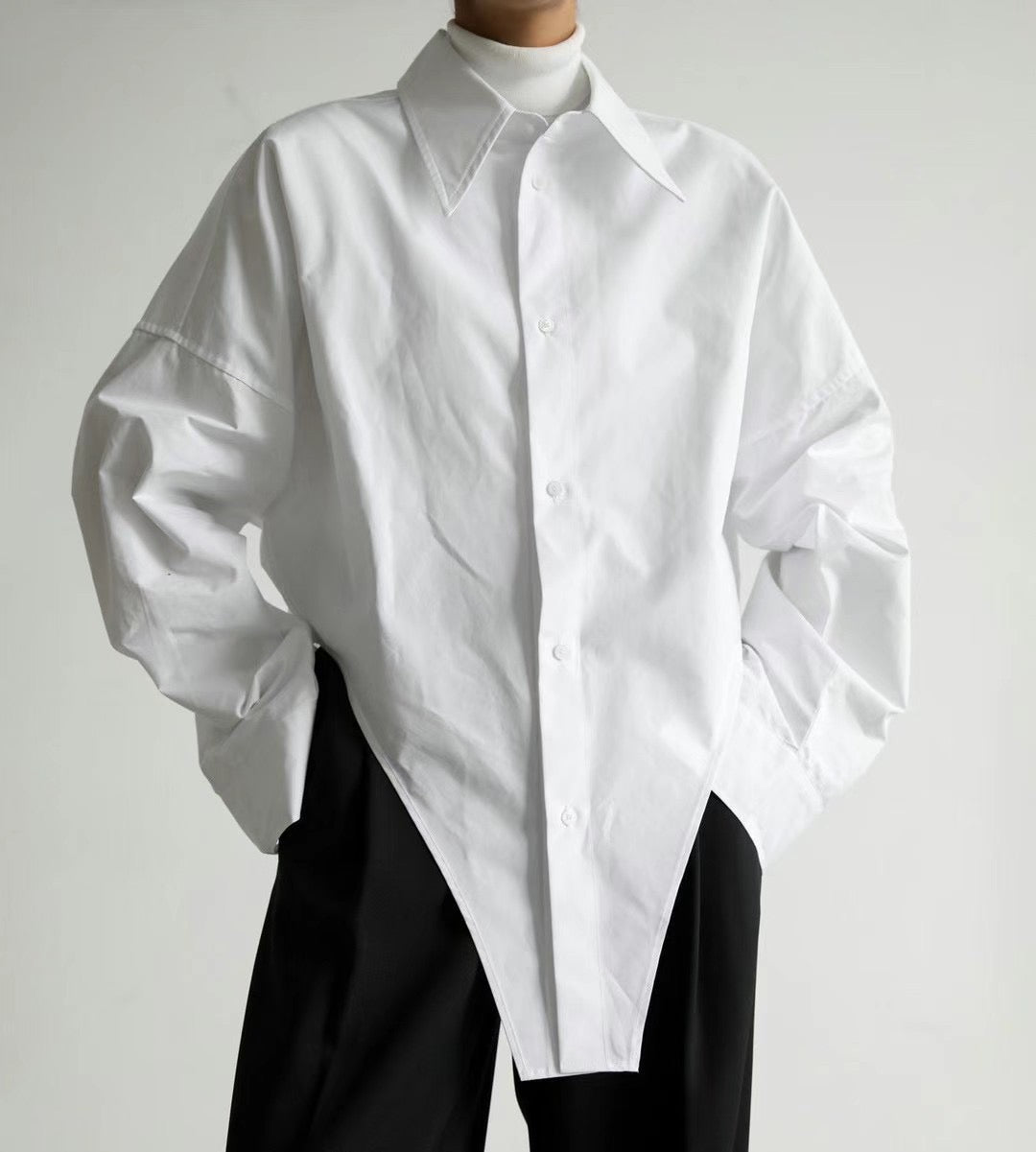 V SHAPE OVERSIZE SHIRT