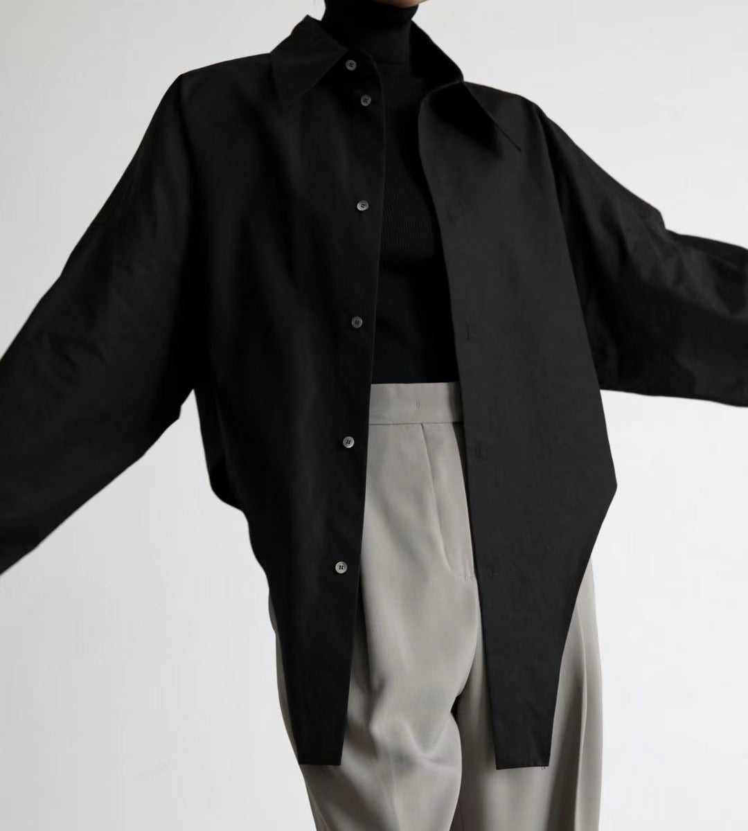 V SHAPE OVERSIZE SHIRT