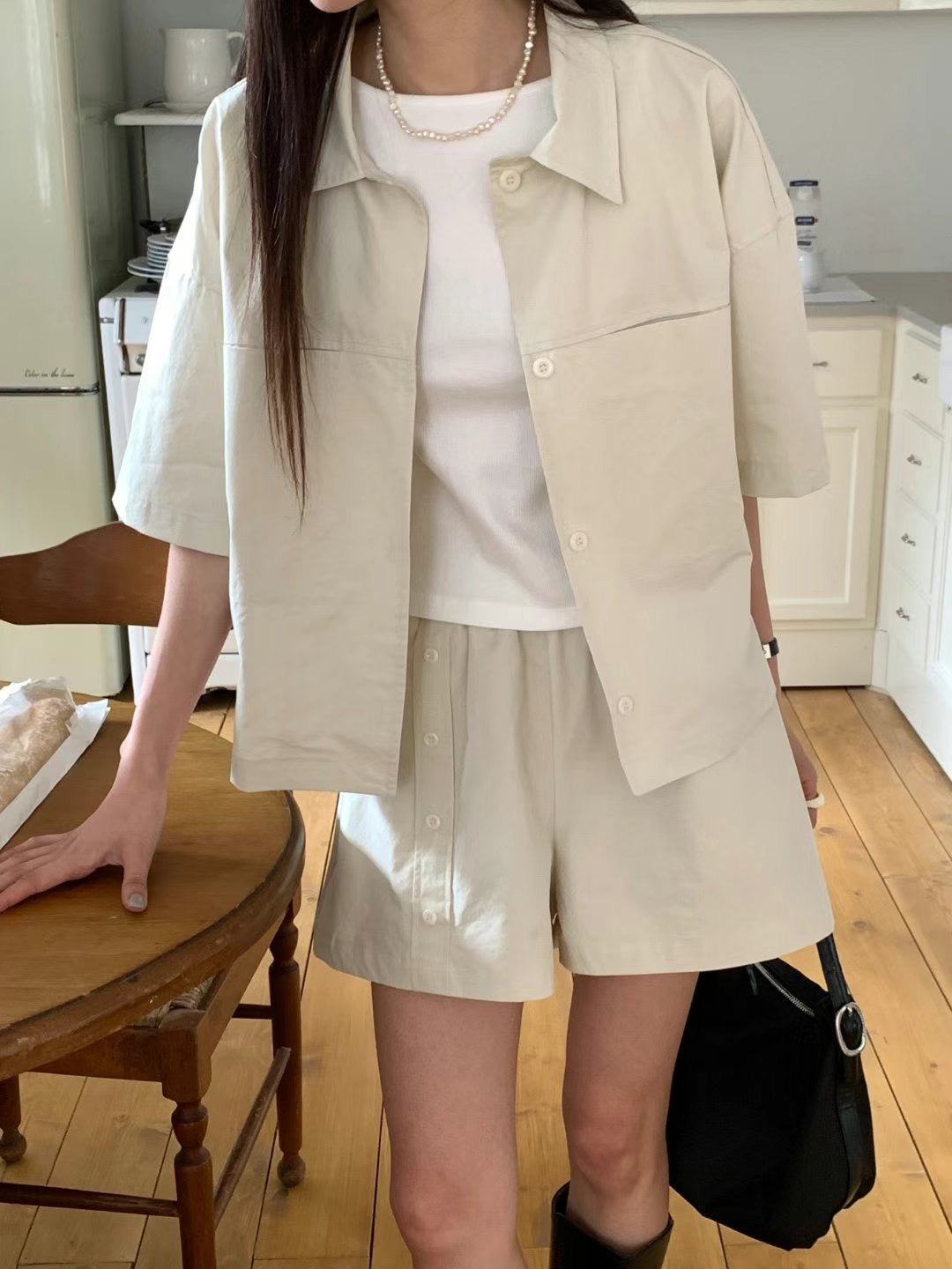 SIDE BUTTON SHORTS