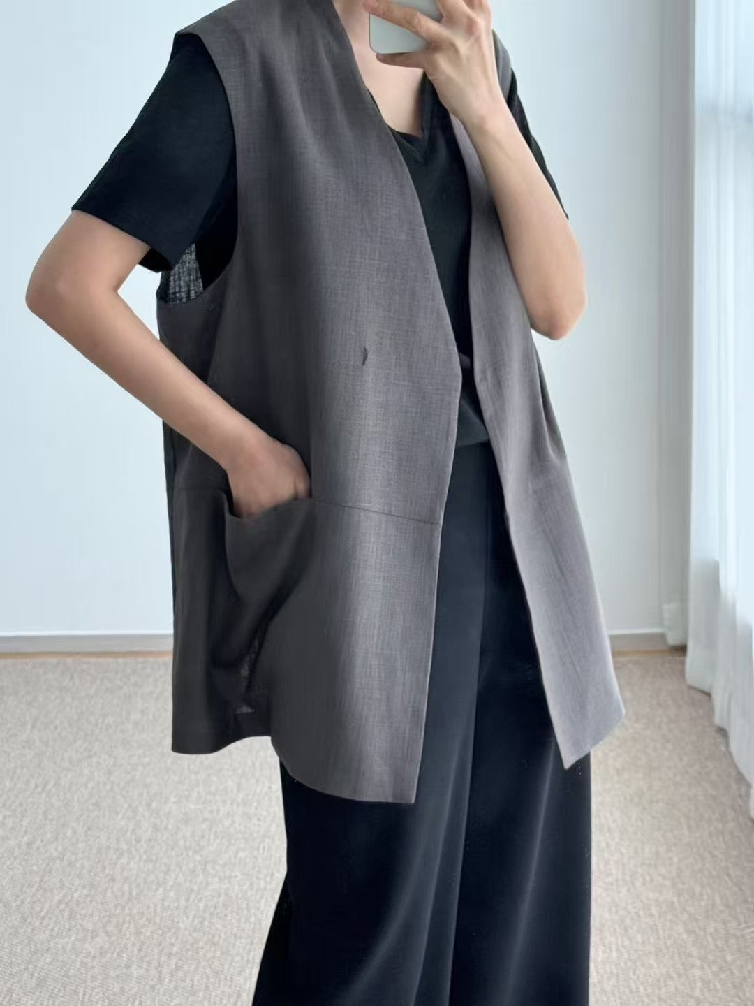 BREEZY LINEN BLAZER VEST
