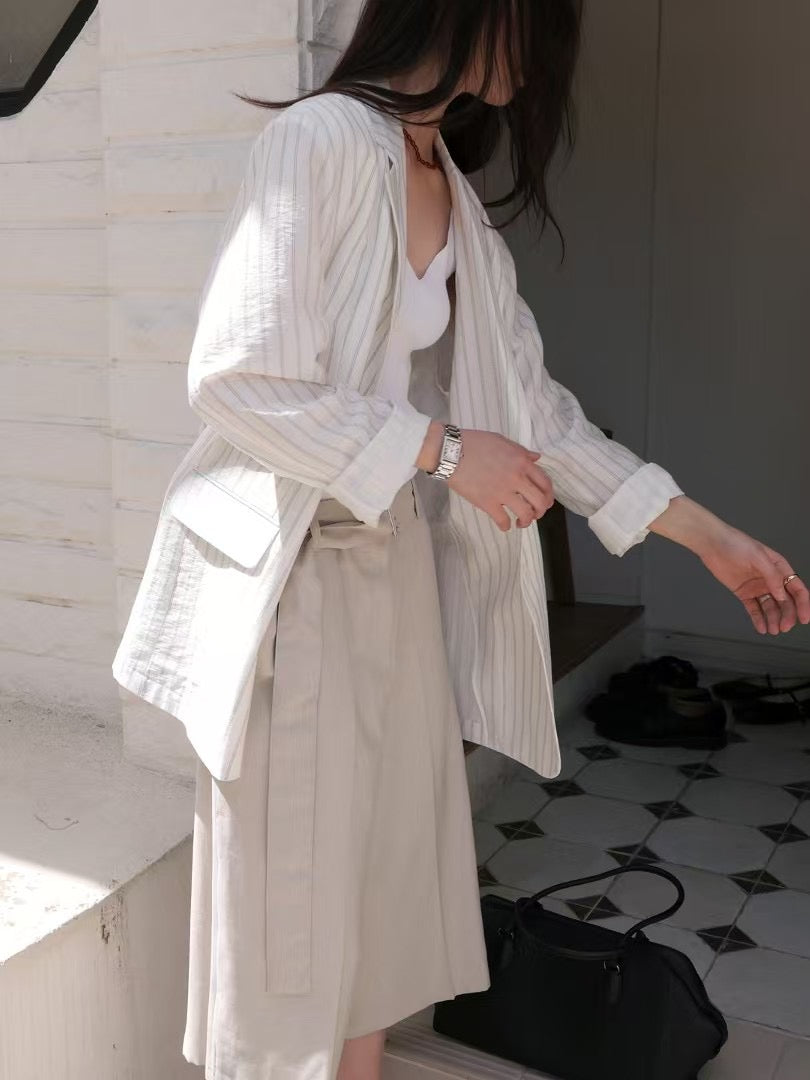 LIGHTWEIGHT LINEN BLAZER