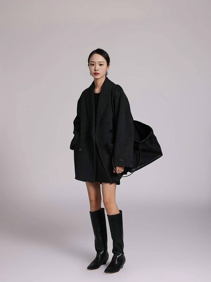 DOUBLE BREASTED WOOL BLENDED COAT