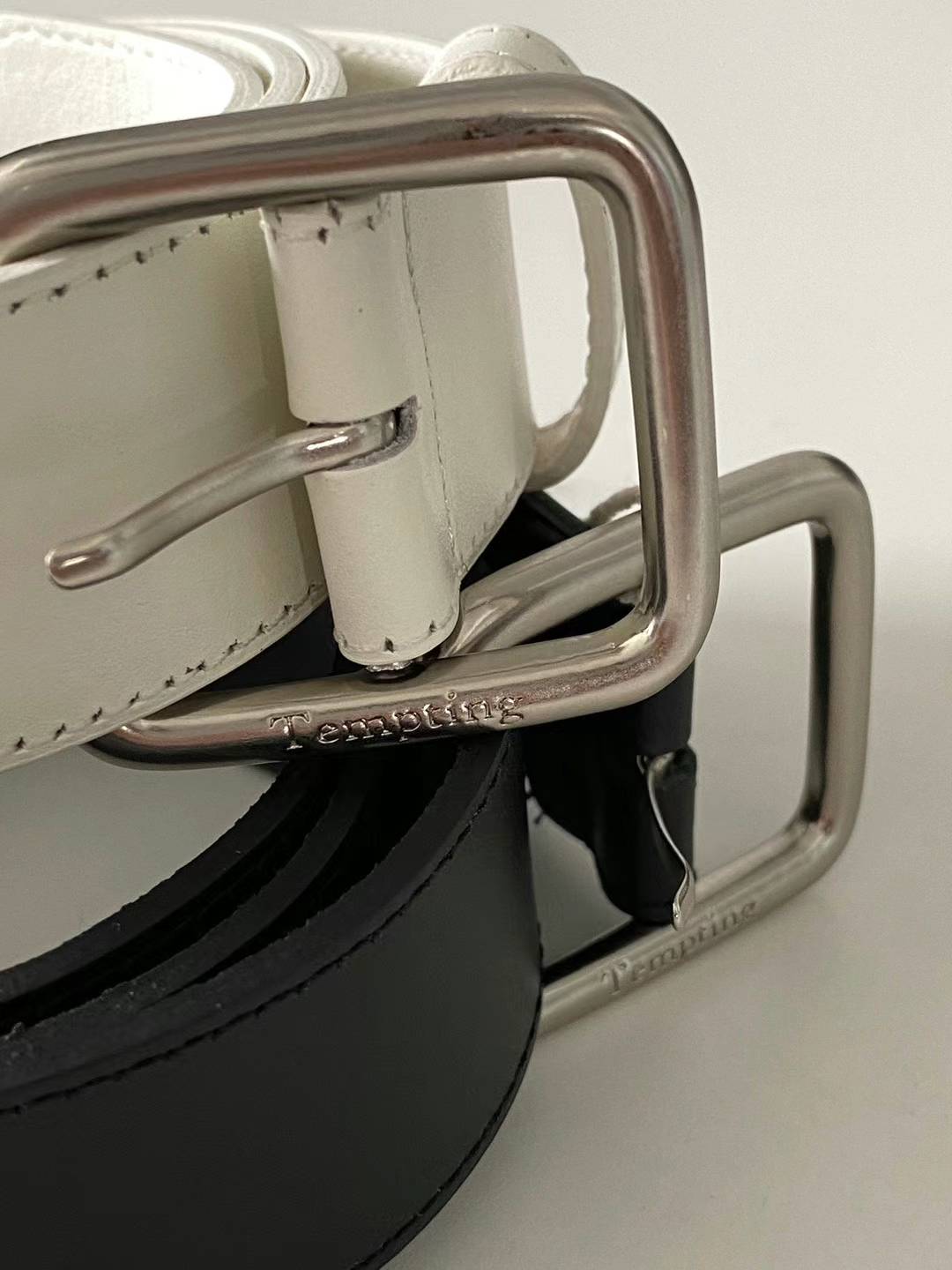 SQUARE BUCKLE LEATHER BELT