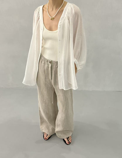 V NECK STRAIGHT GRAIN SHIRT