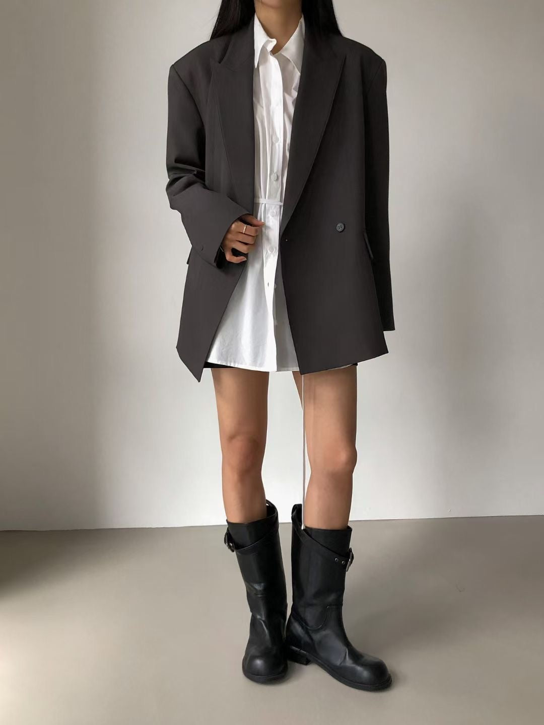 DOUBLE BREASTED STRUCTURED BLAZER