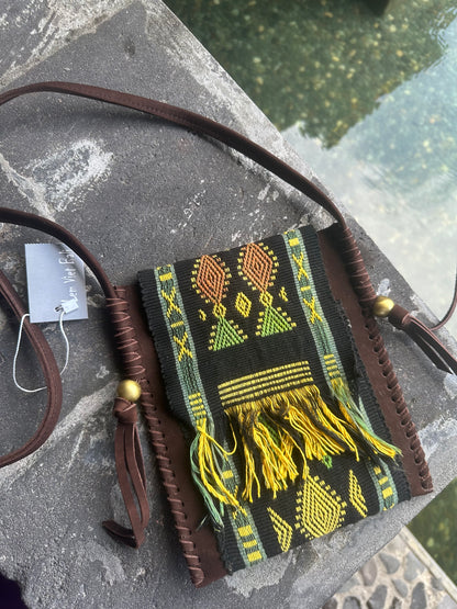 HANDWOVEN RETRO TASSEL SUEDE CROSSBODY BAG