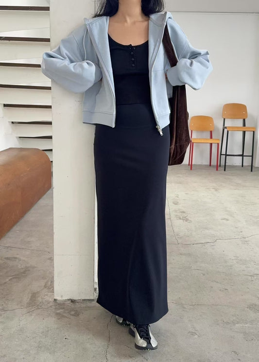 MUST HAVE SLIM SKIRT