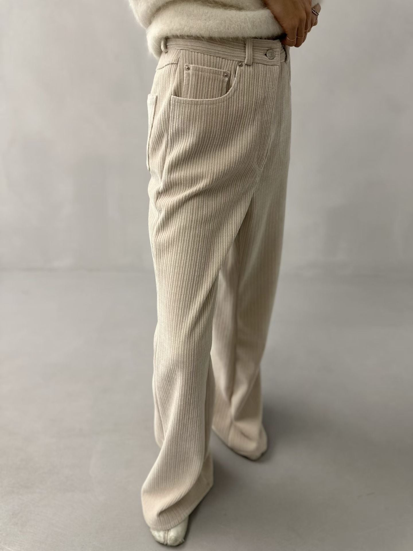 WIDE-LEG CORDUROY FLARED PANTS