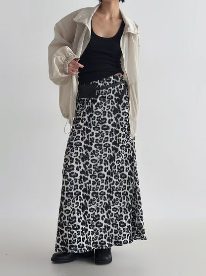 PLEAT FABRIC LEOPARD SKIRT
