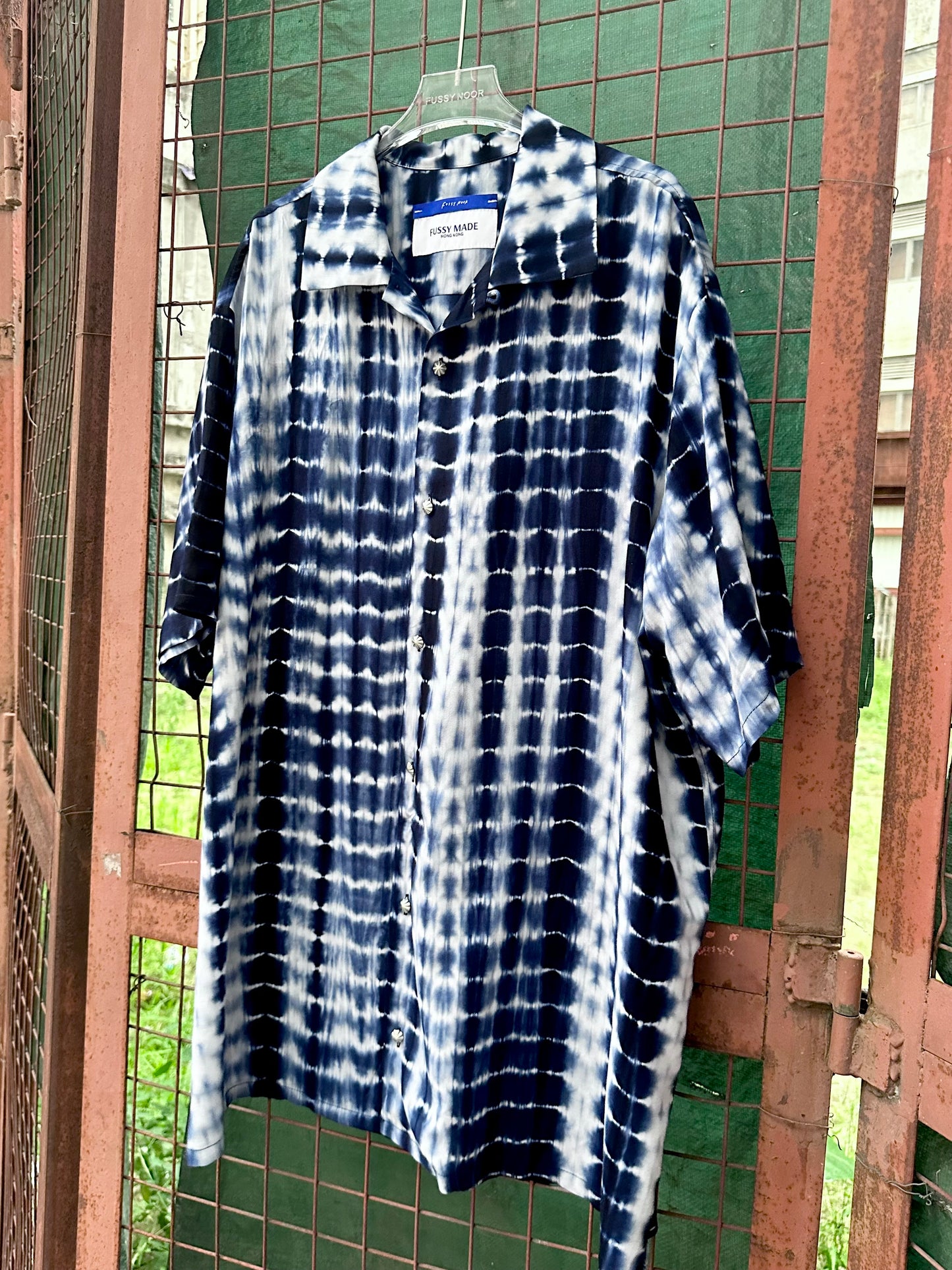 • FUSSY MADE • BLUE TIE DYE SHIBORI PRINTED SHIRT