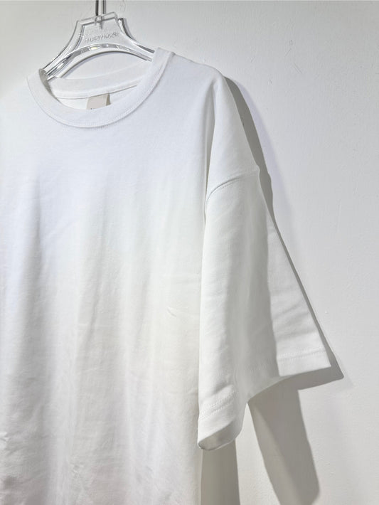 TEXTURED SEAMLESS TEE