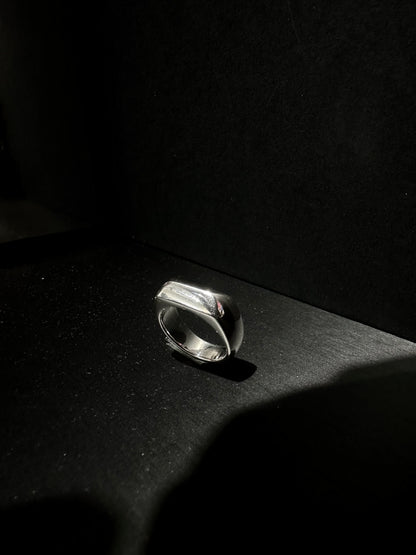 925 HANDMADE TRIANGLE STUD RING