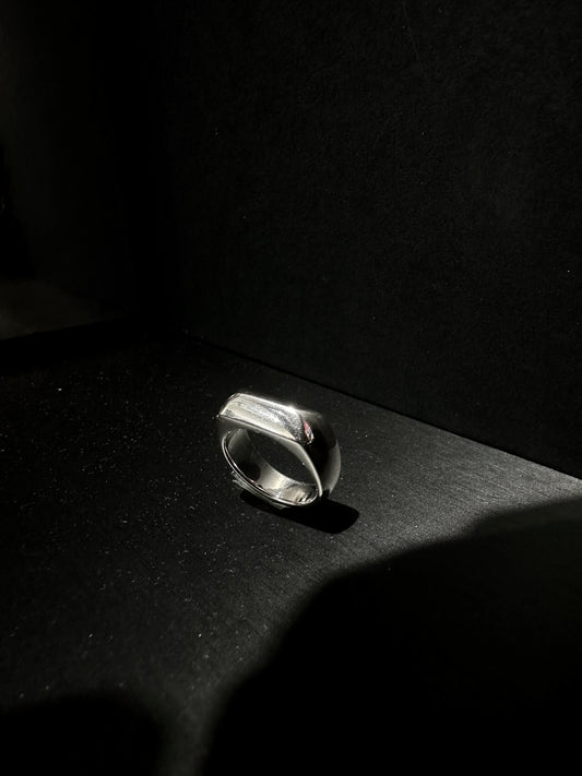 925 HANDMADE TRIANGLE STUD RING