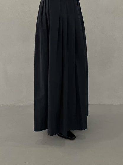 DOUBLE FOLD PLEATED SKIRT