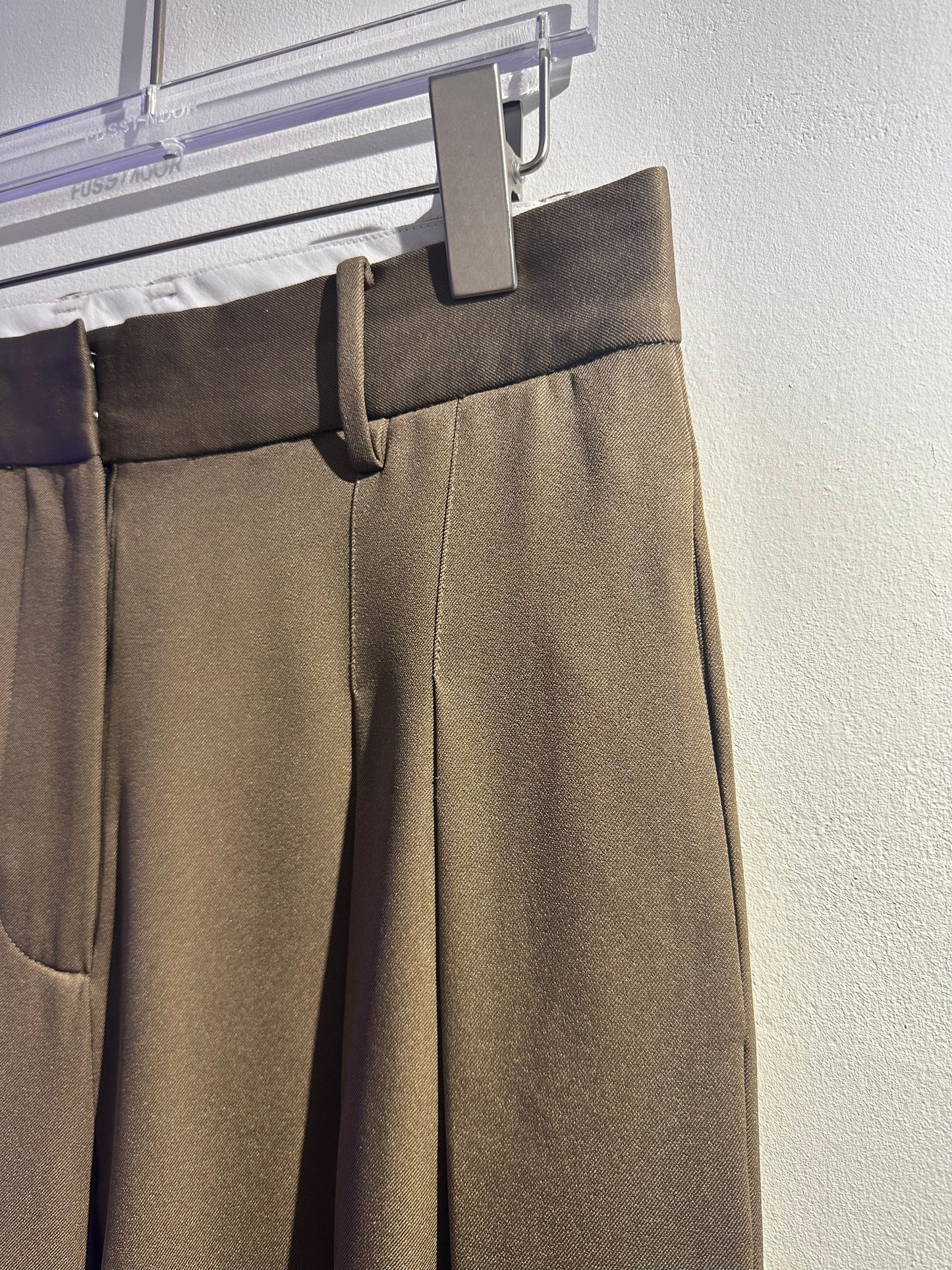 • FUSSY MADE • DOUBLE DART TROUSERS