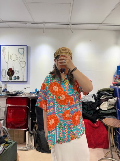 • FUSSY MADE • VIBRANT TROPICAL FLORAL SHIRT