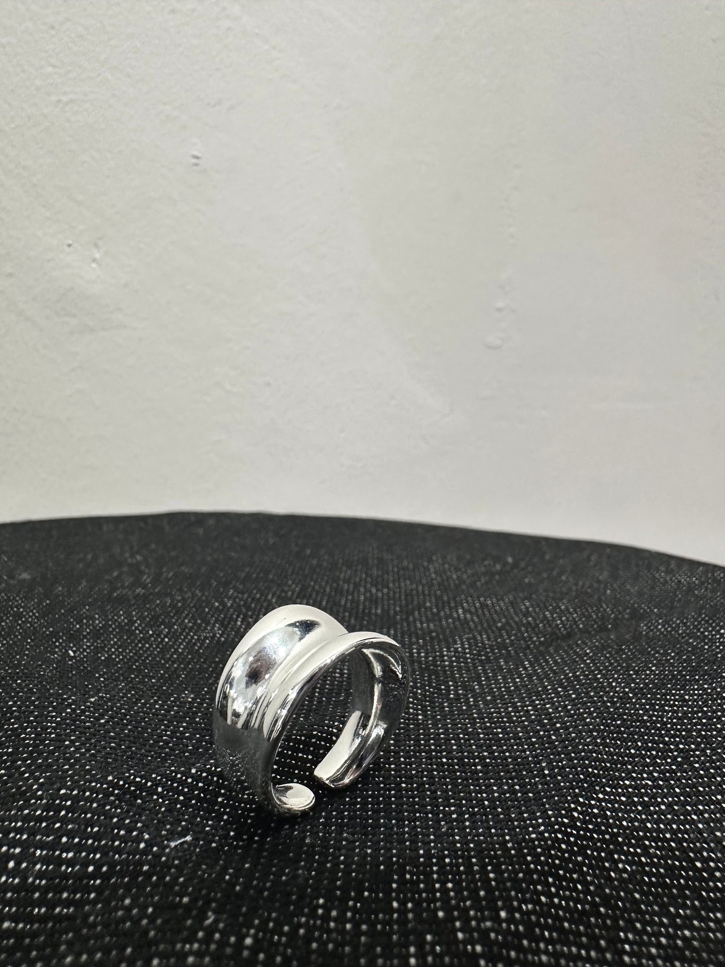 925 CHUNKY MID DENT RING