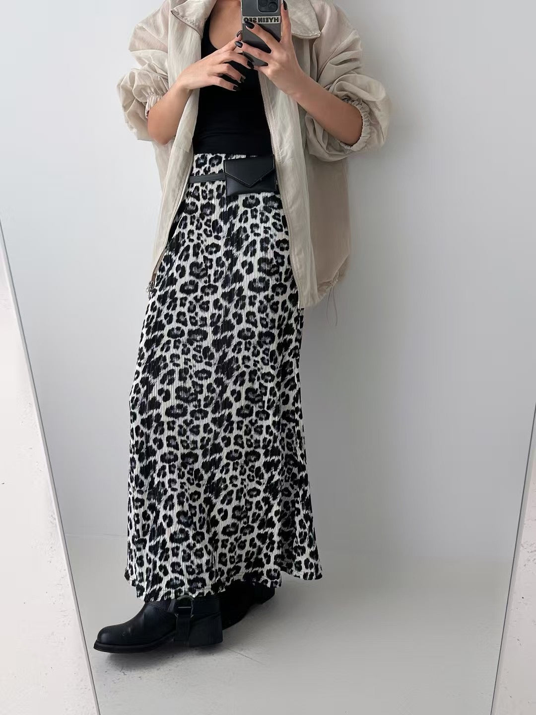 PLEAT FABRIC LEOPARD SKIRT