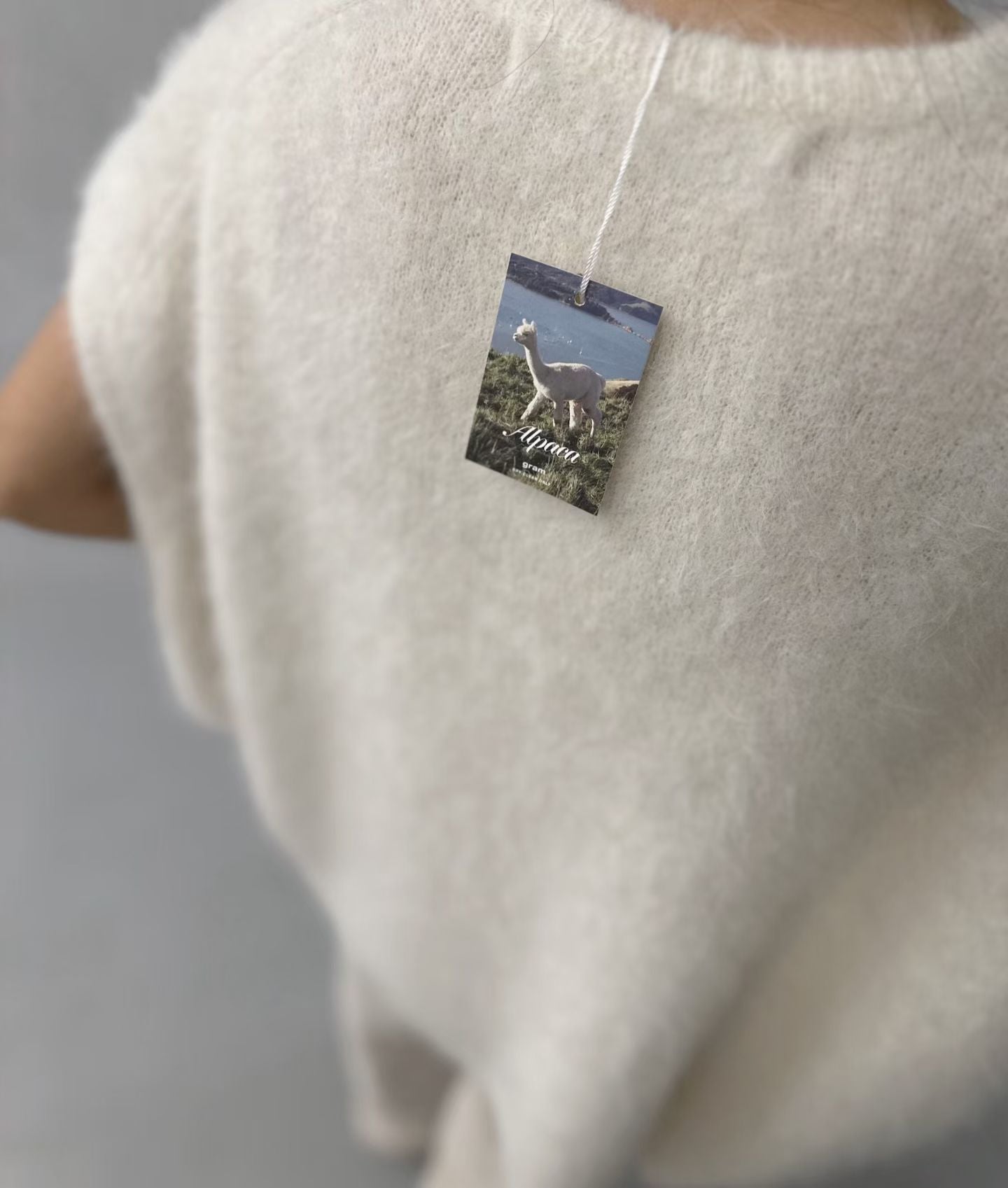 FLUFFY ALPACA CAP-SLEEVE KNIT