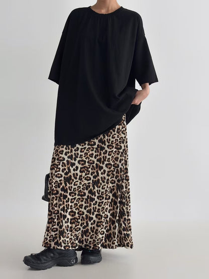 PLEAT FABRIC LEOPARD SKIRT
