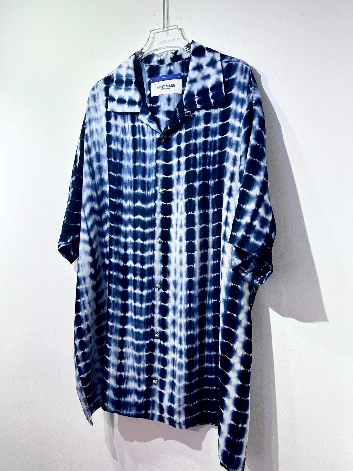 • FUSSY MADE • BLUE TIE DYE SHIBORI PRINTED SHIRT