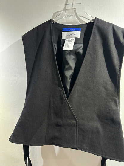 • FUSSY MADE • STRAPPED LAYERING VEST - BLACK