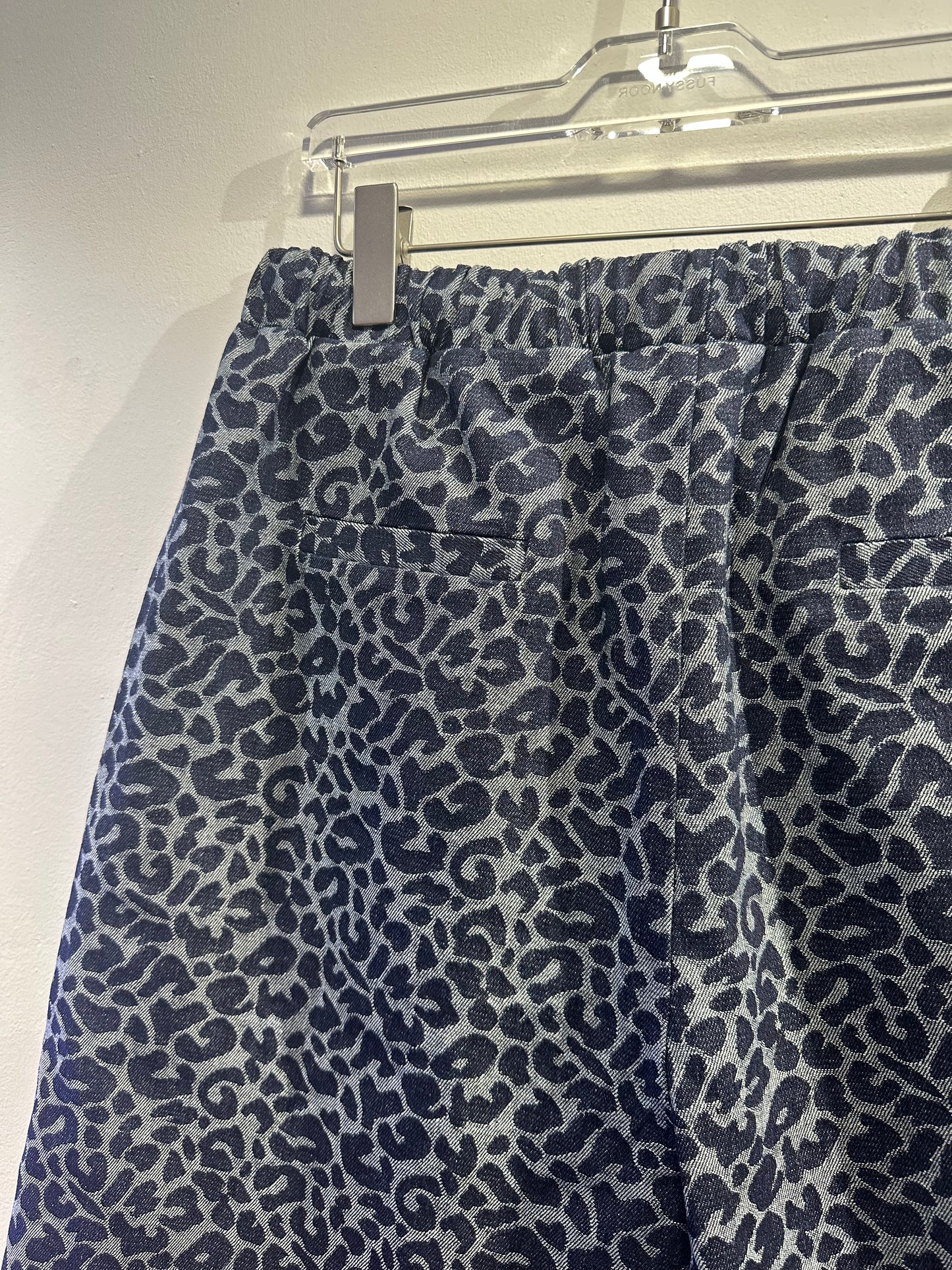 • FUSSY MADE • RELAXED CHINO SHORTS