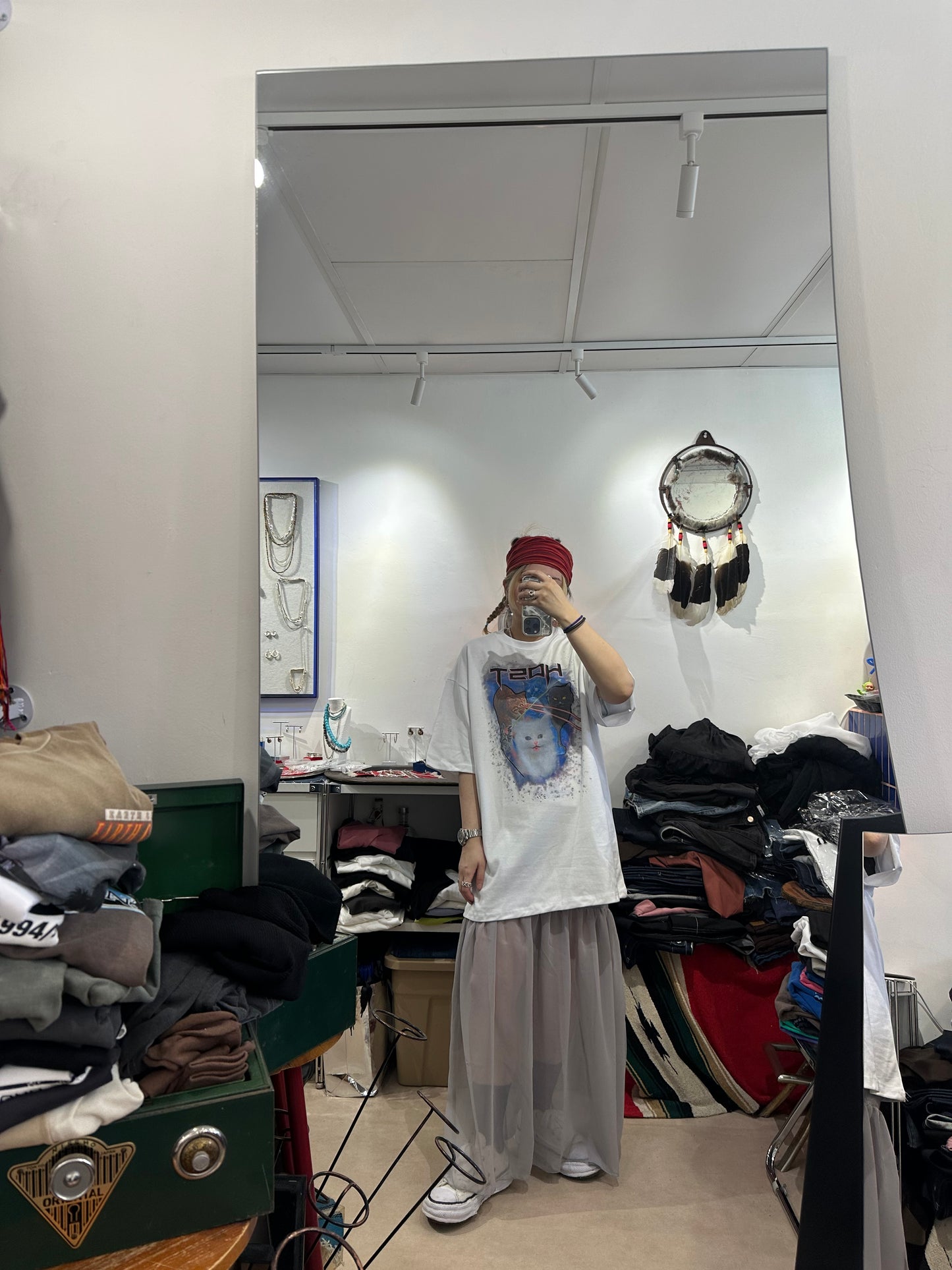 HOST CAT TEE