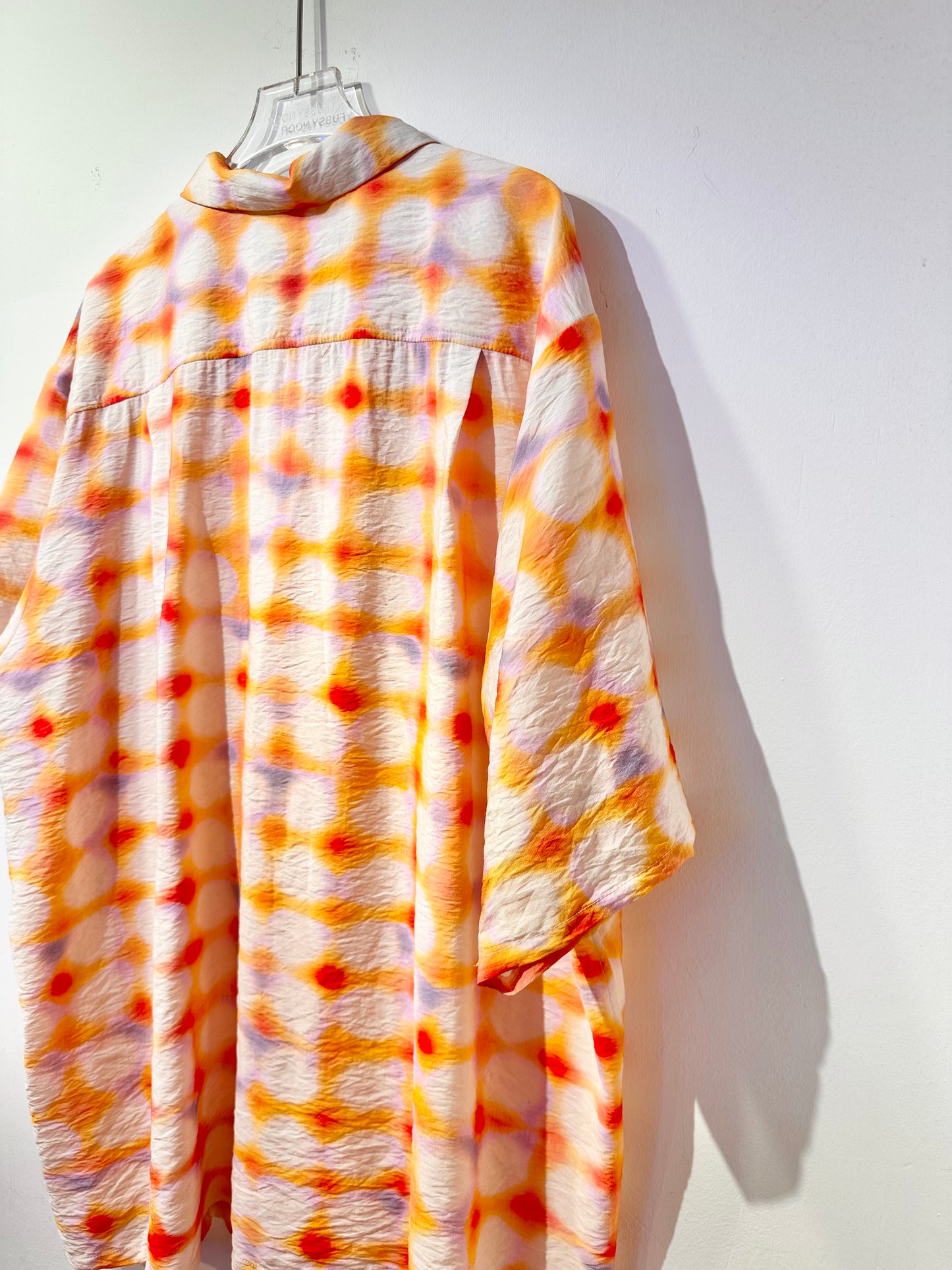 • FUSSY MADE • CHEERFUL ORANGE SHIBORI PRINTED SHIRT