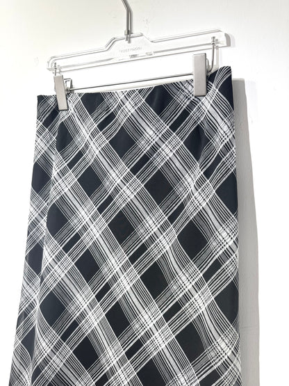 CLASSIC PLAID CHECK SKIRT