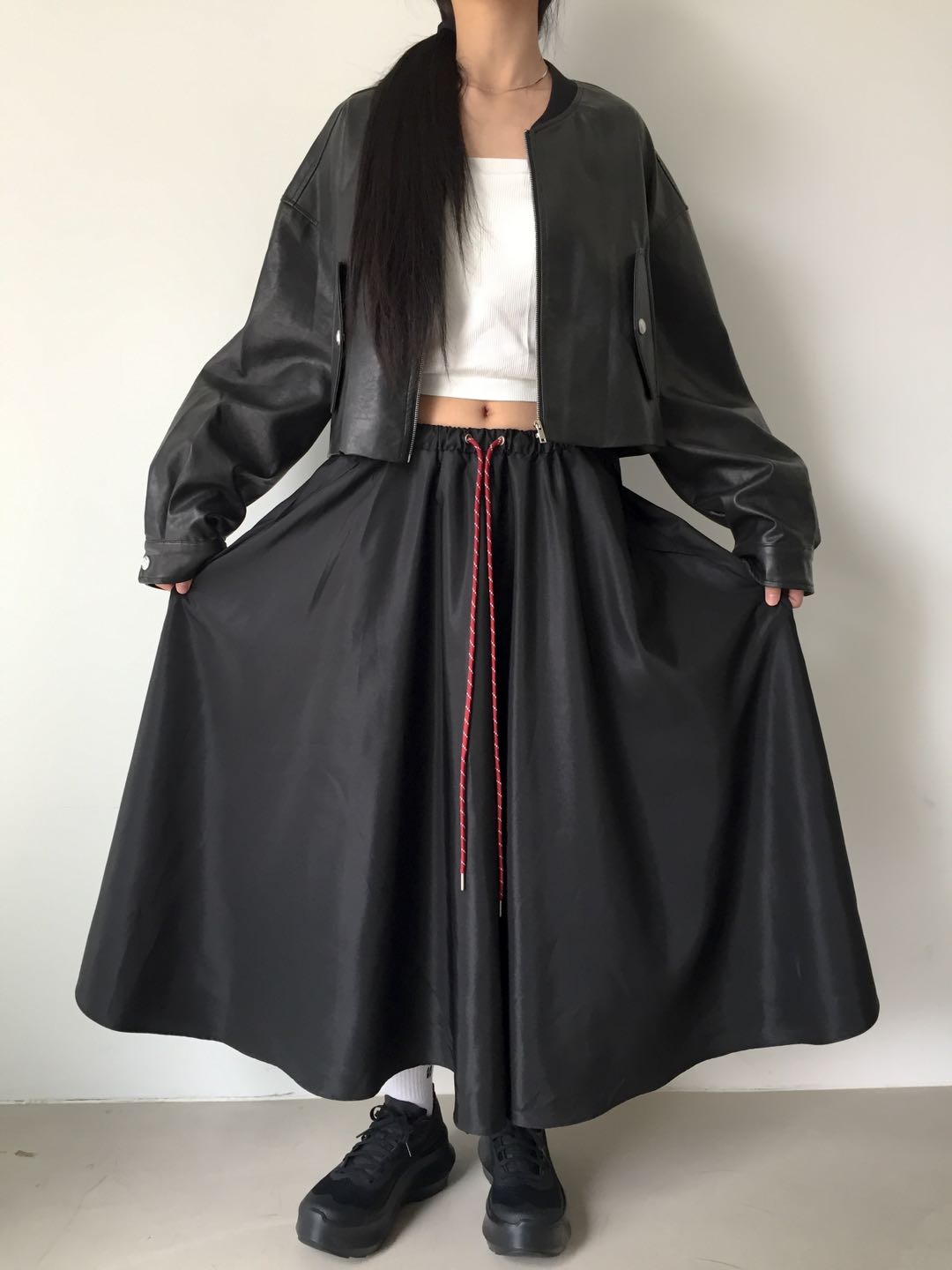 DRAWSTRING NYLON SKIRT