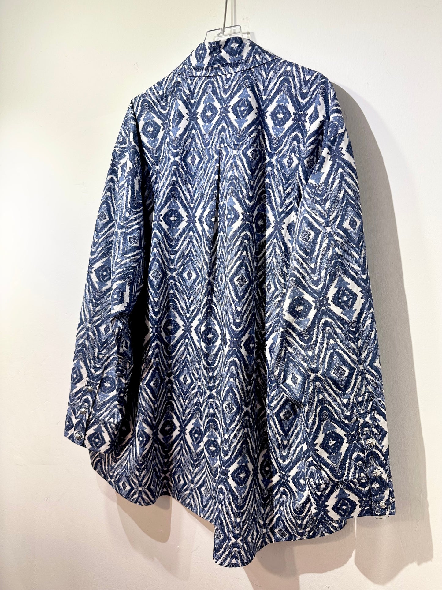 • FUSSY MADE • BLUE IKAT PRINTED SHIRT