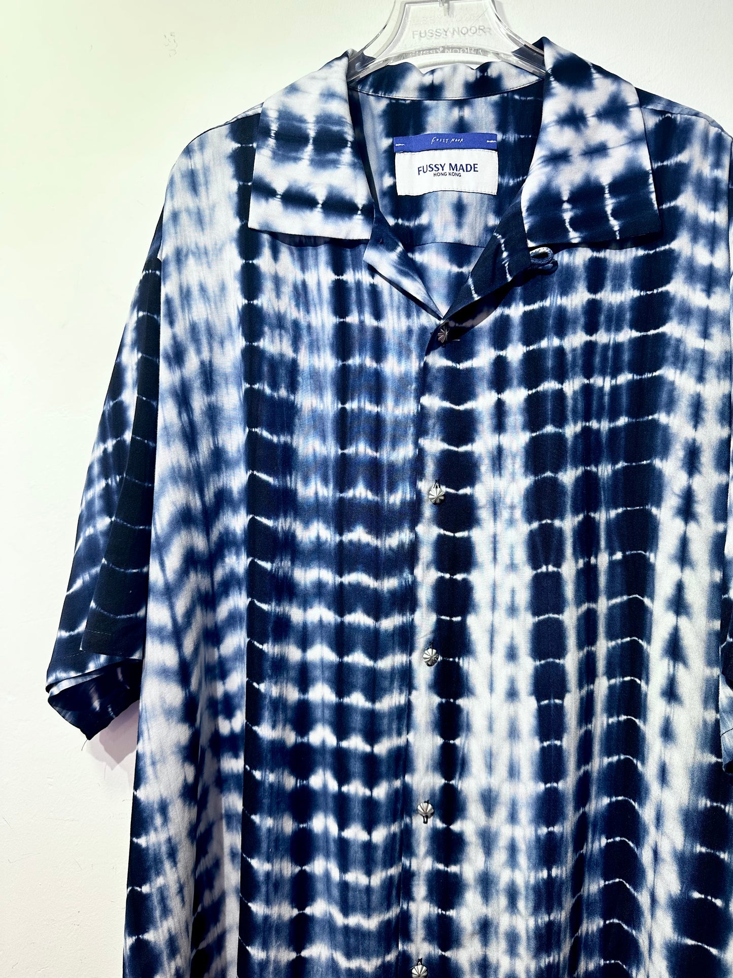 • FUSSY MADE • BLUE TIE DYE SHIBORI PRINTED SHIRT