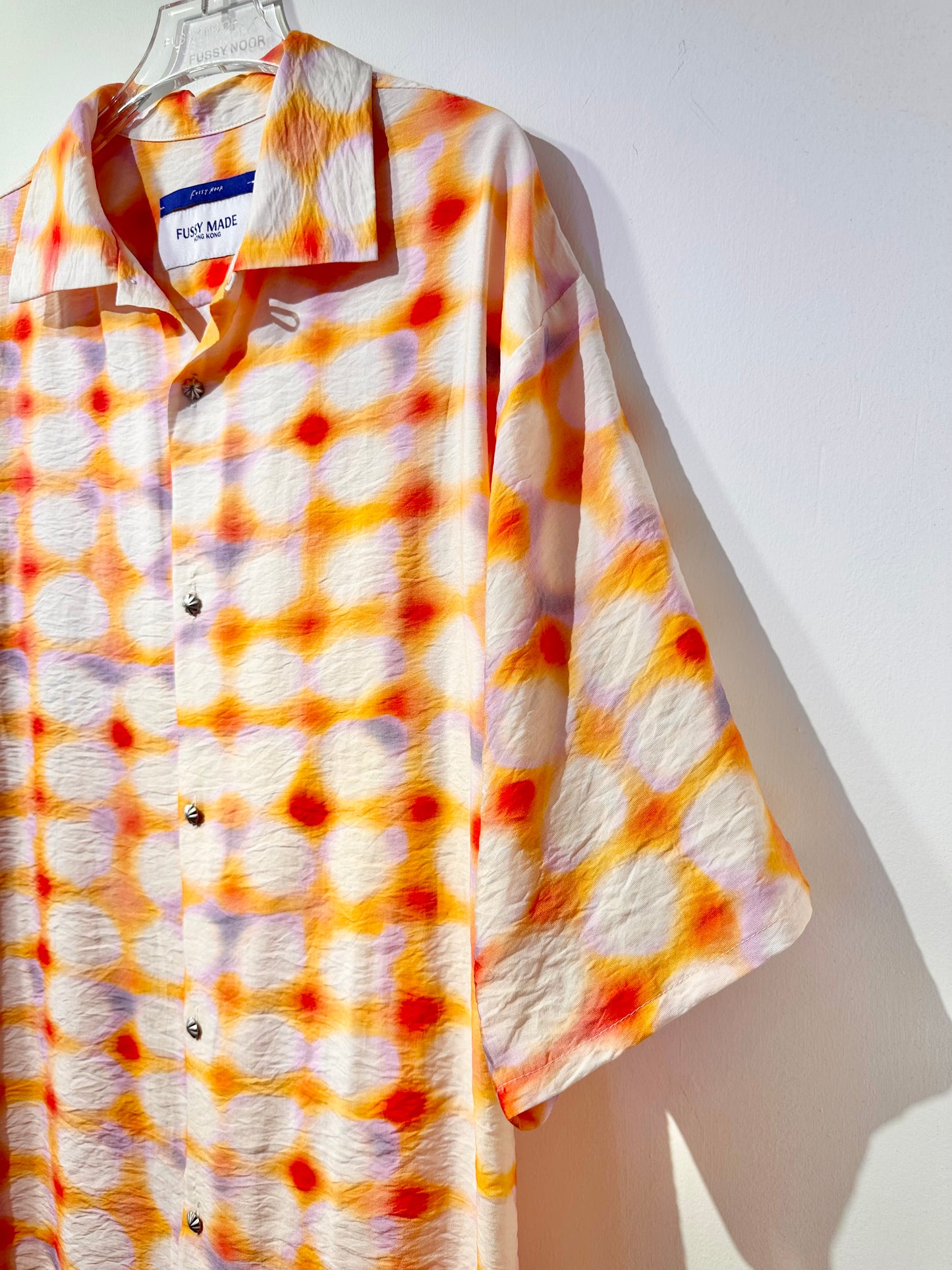• FUSSY MADE • CHEERFUL ORANGE SHIBORI PRINTED SHIRT