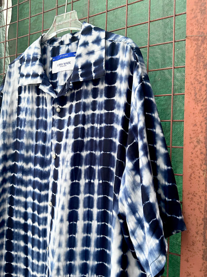 • FUSSY MADE • BLUE TIE DYE SHIBORI PRINTED SHIRT