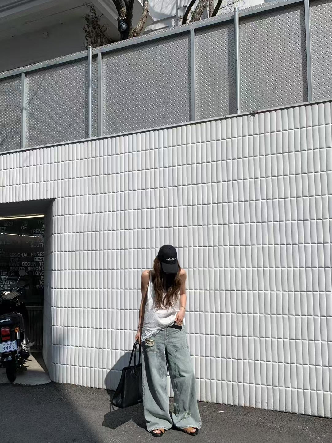 LOOSE WASHED DENIM JEANS