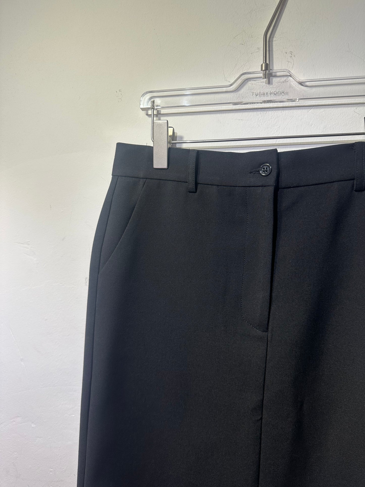 • FUSSY MADE • ELEGANT FIT PENCIL SKIRT