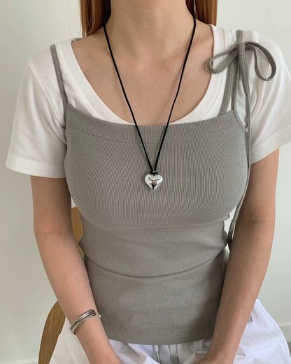 LONG HEART NECKLACE