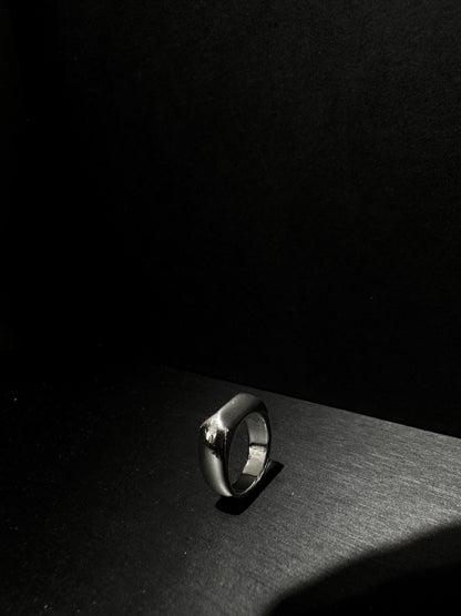 925 HANDMADE TRIANGLE STUD RING