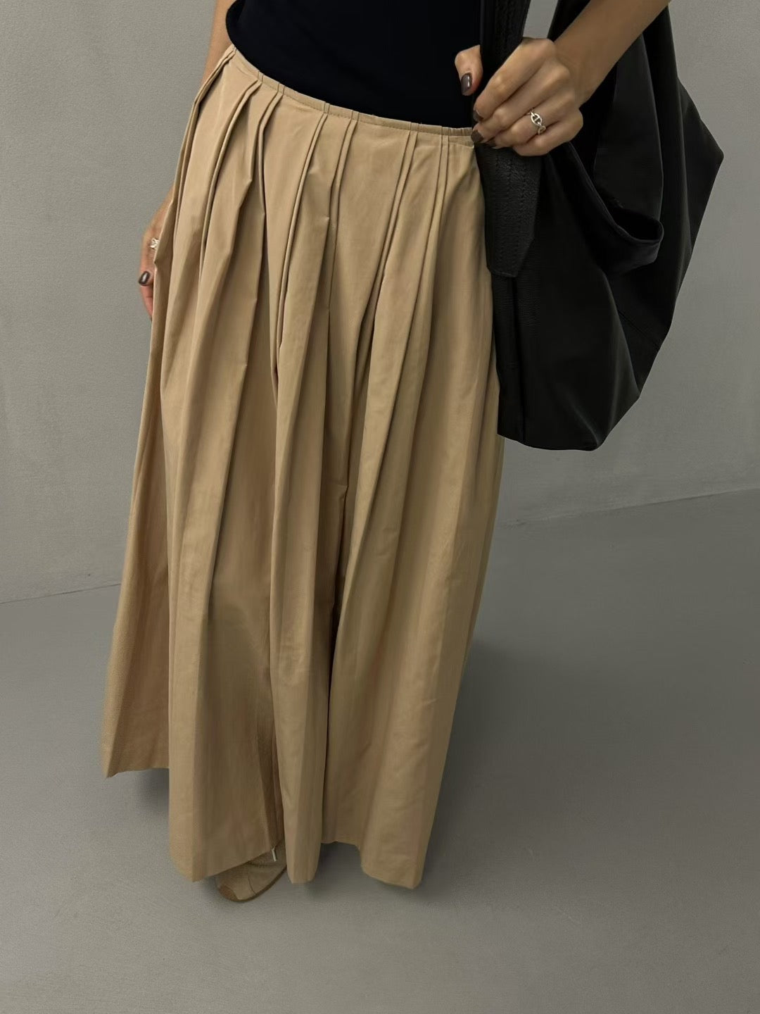 DOUBLE FOLD PLEATED SKIRT