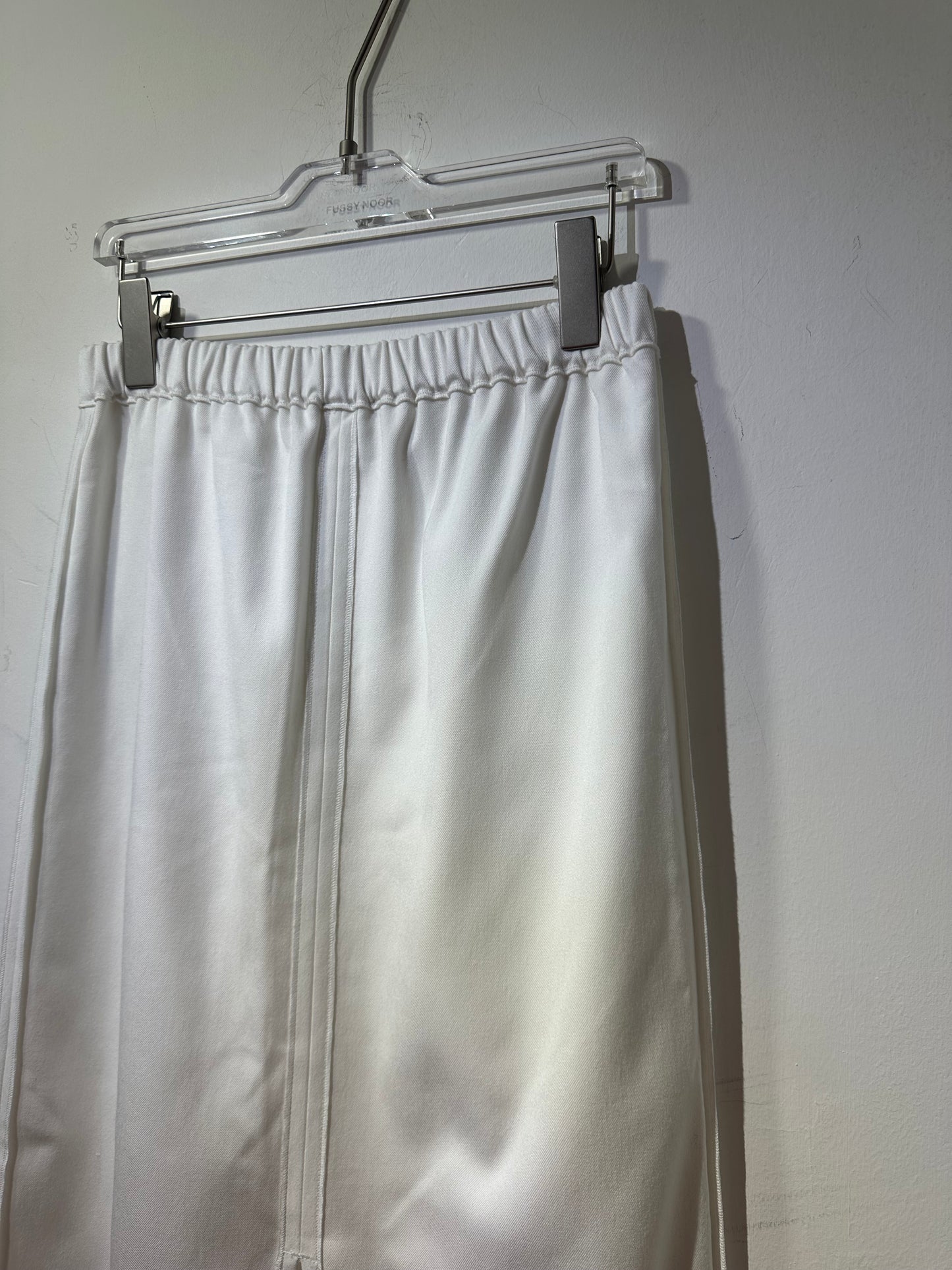 • FUSSY MADE • IMITATION DENIM SLENDER SKIRT