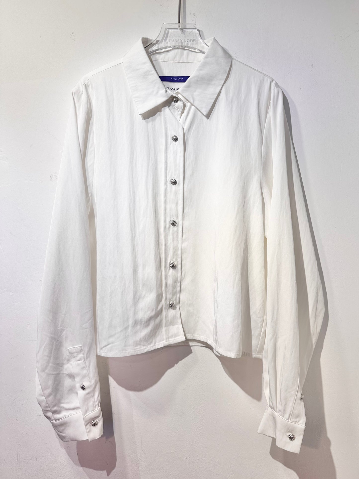 • FUSSY MADE • SOFT SILKY WHITE CROP SHIRT