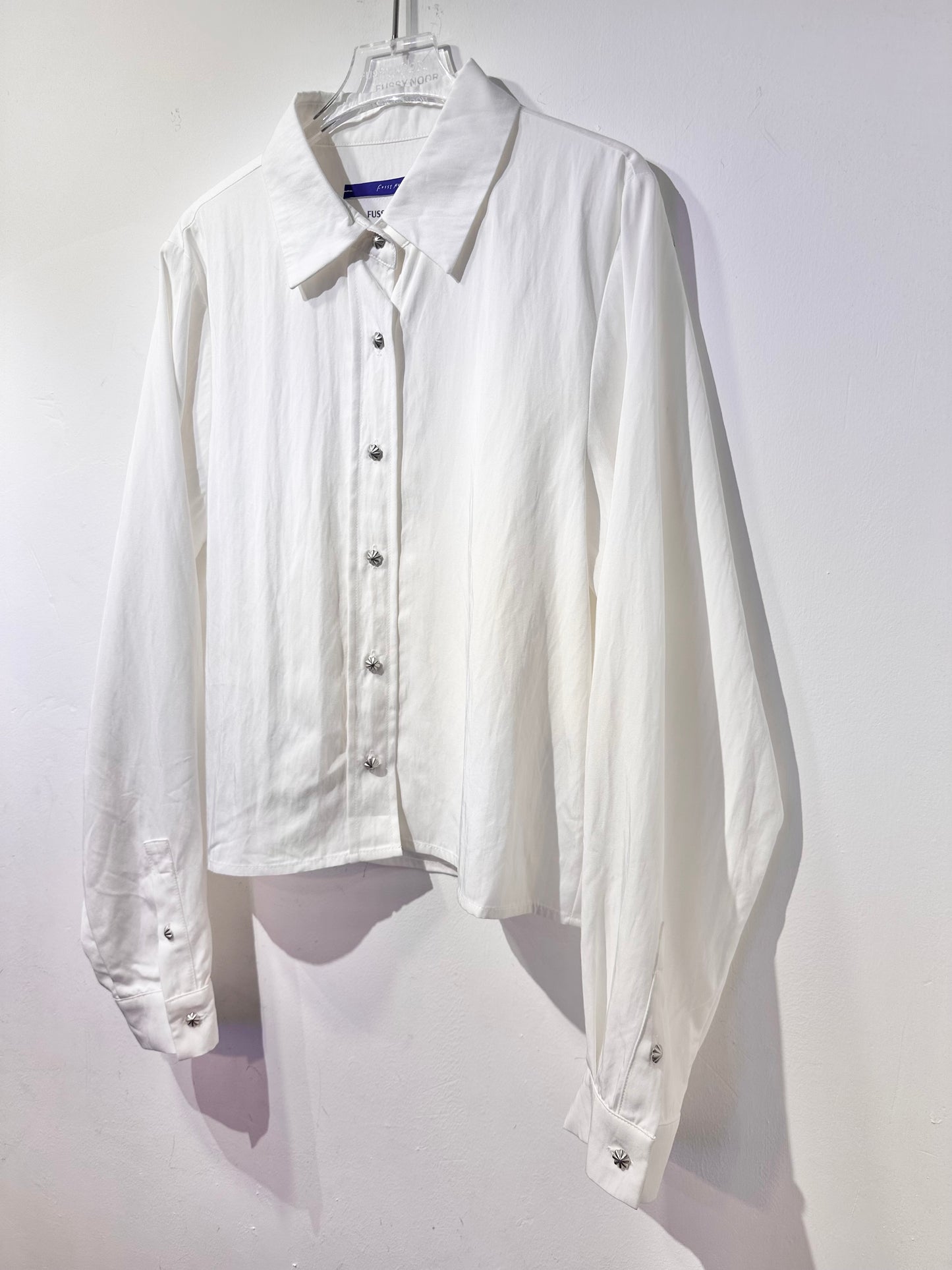 • FUSSY MADE • SOFT SILKY WHITE CROP SHIRT
