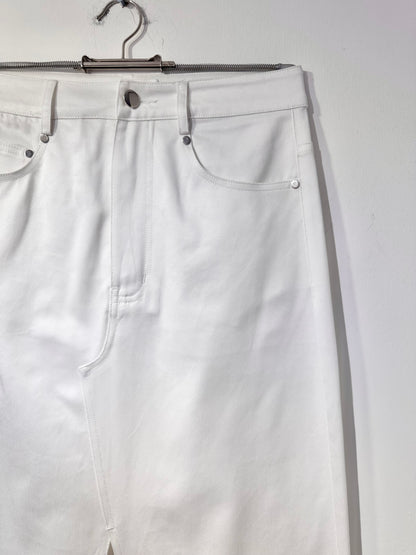 • FUSSY MADE • CLEAN BRIGHT WHITE SKIRT