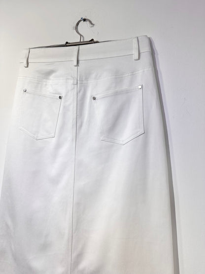 • FUSSY MADE • CLEAN BRIGHT WHITE SKIRT